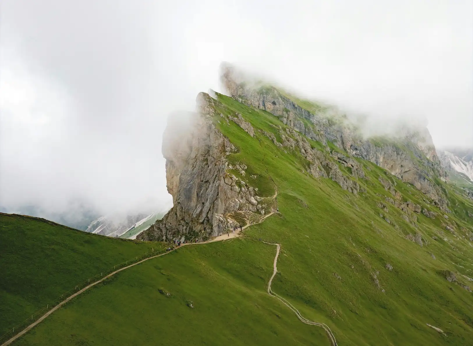 dolomites-italy-xtreme.webp